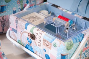 HobbyGift Sewing Box Medium Make Do and Mend