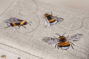 HobbyGift Sewing Box Medium Bee
