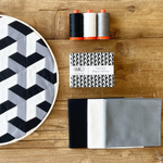 Aurifil Colour Builder - CARRARA BLACK/WHITE