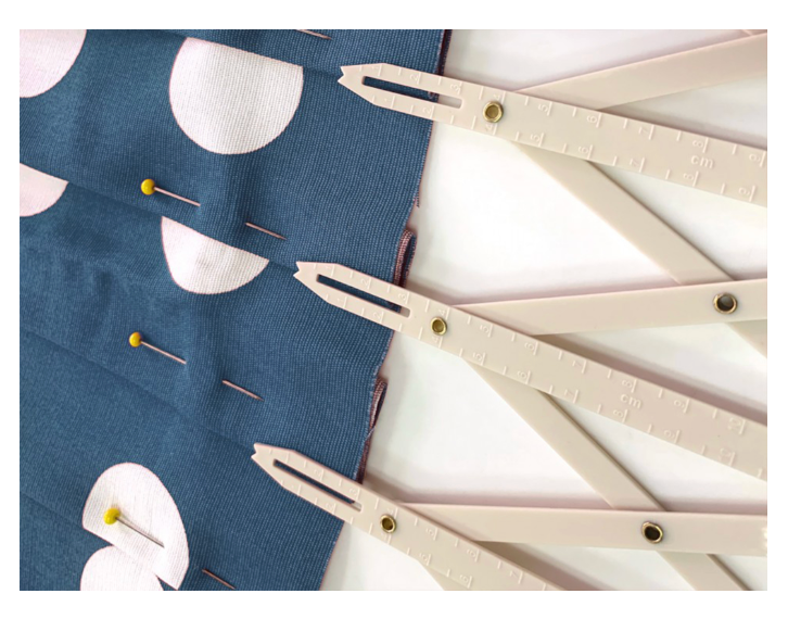 Hemline Expandable Sewing Gauge