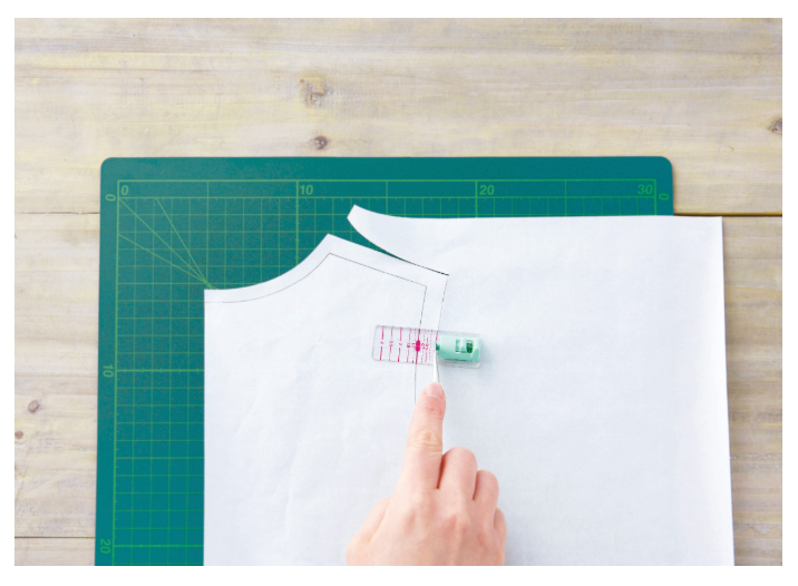 Clover Pattern Cutting Guide