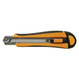 FiskarUtility Knife: Professional Heavy Duty: 18mm