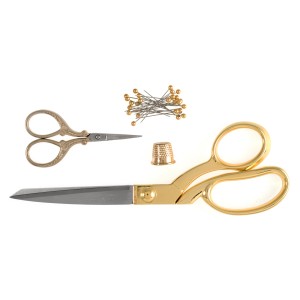 Scissors Gift Set Dressmaking (21.5cm) and Embroidery (9.5cm), Thimble & Pins: Gold