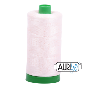 Aurifil 40 Cream-Hint Lilac Col.2405 1000m