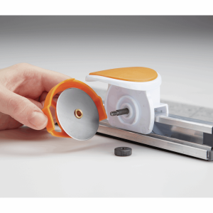 Fiskars Rotary Cutter & Ruler Combo: 45mm Diameter 15 x 61cm