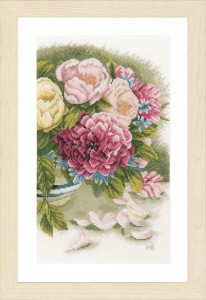 Lanarte Counted Cross Stitch Kit - Peony Roses (Aida)